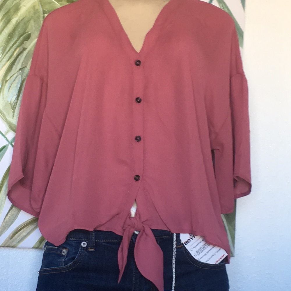 (❌SOLD ❌)NWT blouse size L